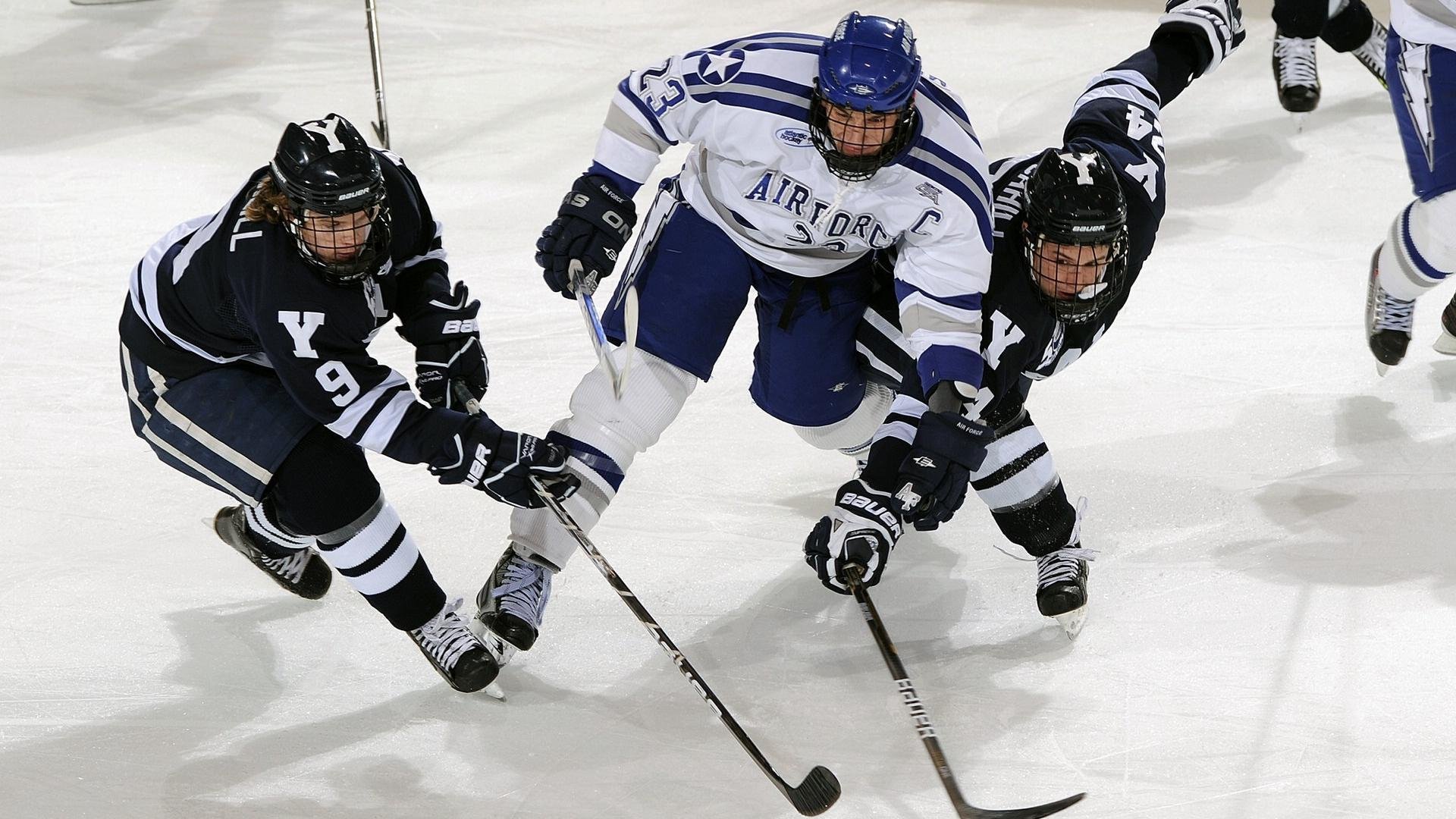 开云足球直播-当篮球跨界成诗，国王的连击与字母哥的西甲狂想曲